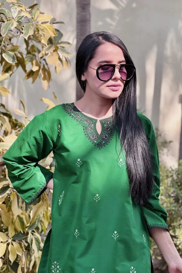 3 Piece Lawn Embroidered Dress - Green